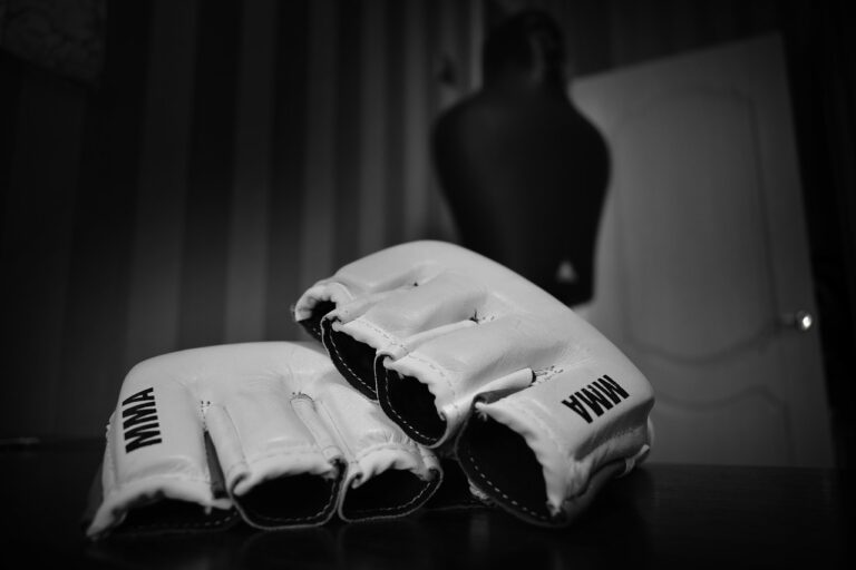 Read more about the article Freakfight: Nowa Era Sportu czy Kontrowersyjne Zjawisko?
